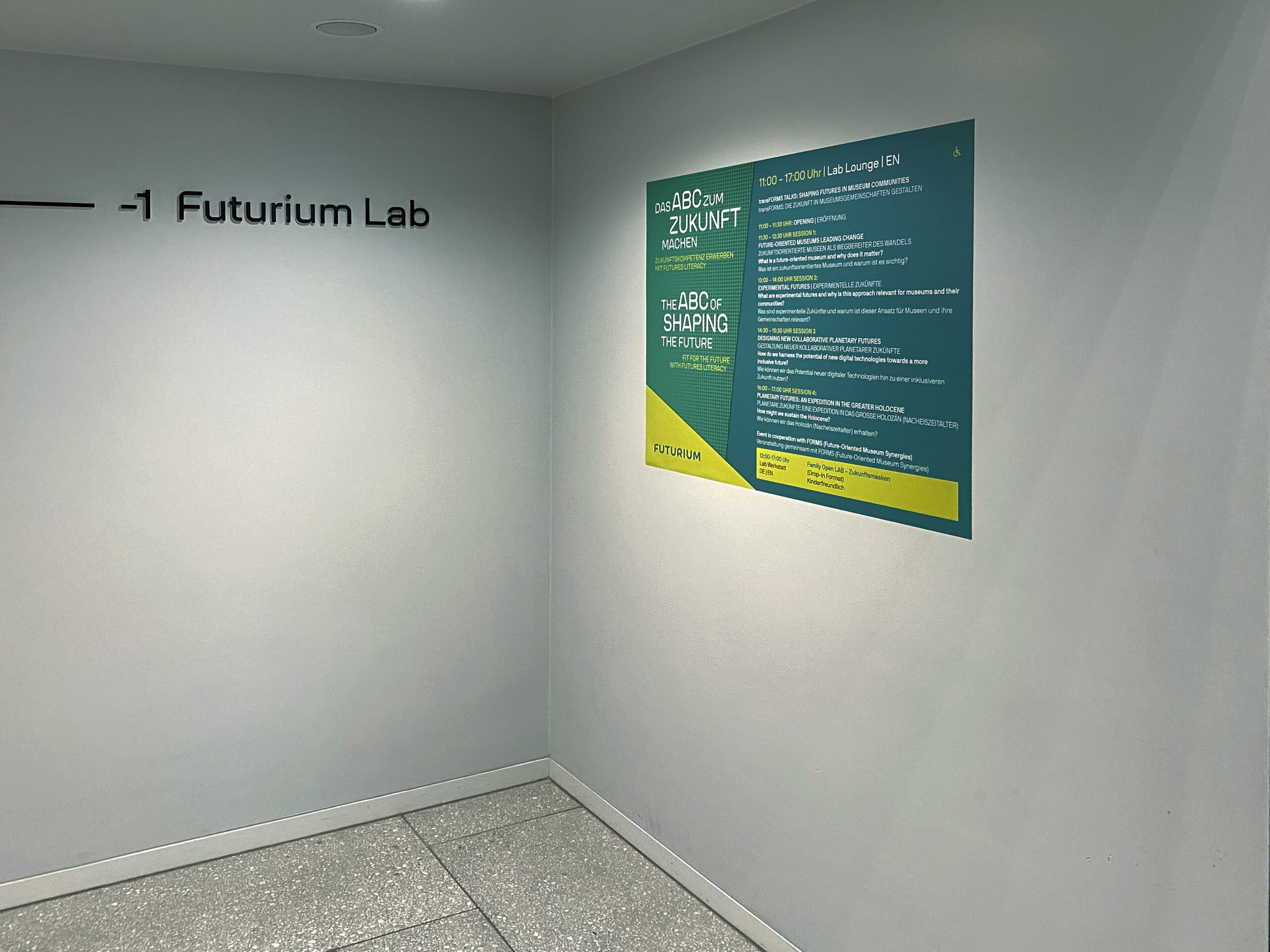Futurium_Berlin_ABC_der_Zukunft_Lab_Lounge_Adhäsionsfolie_02